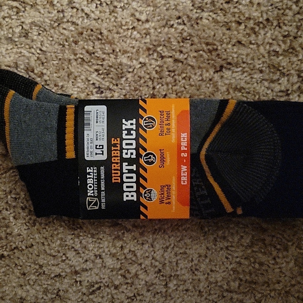 Noble Outfitters dirable boot sock, 2 pack, nwt, lg